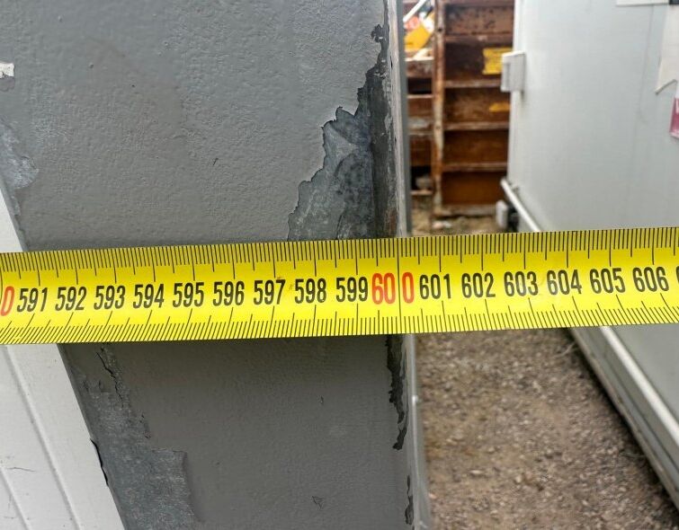 - BARAQUE DE CHANTIER